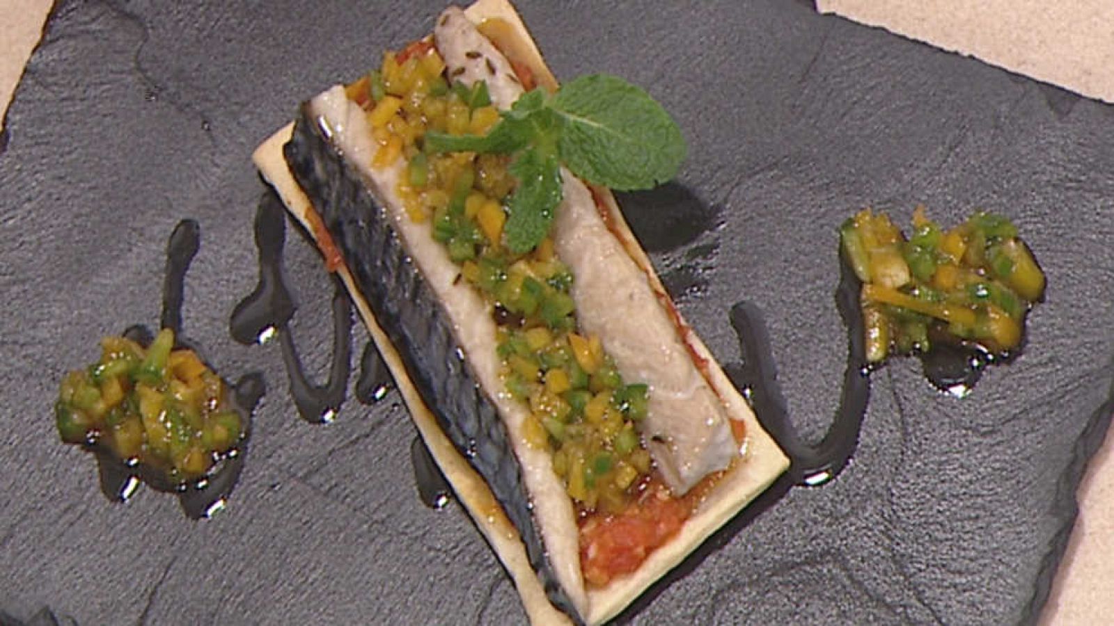 Cocina con Sergio - Coca con caballa y tomate - ver ahora