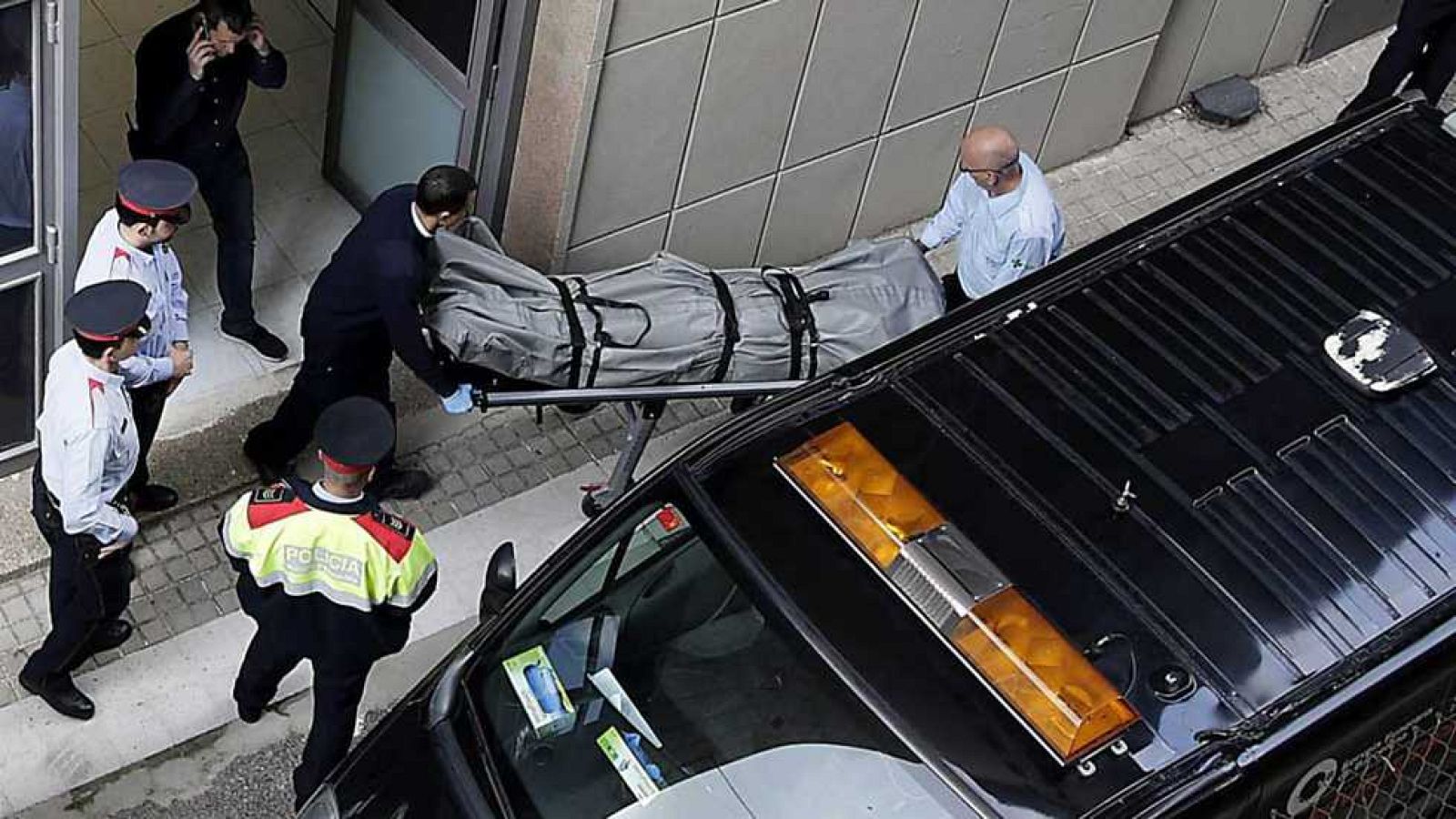 Informe semanal - Tragedia en el instituto - ver ahora