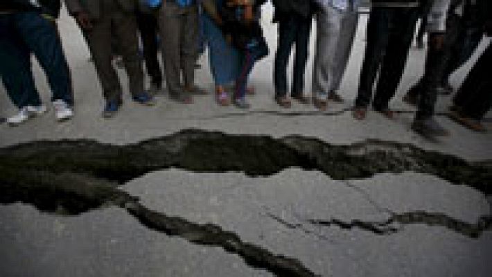 Informativo 24h - Nepal intensifica las tareas de rescate en la zona del terremoto