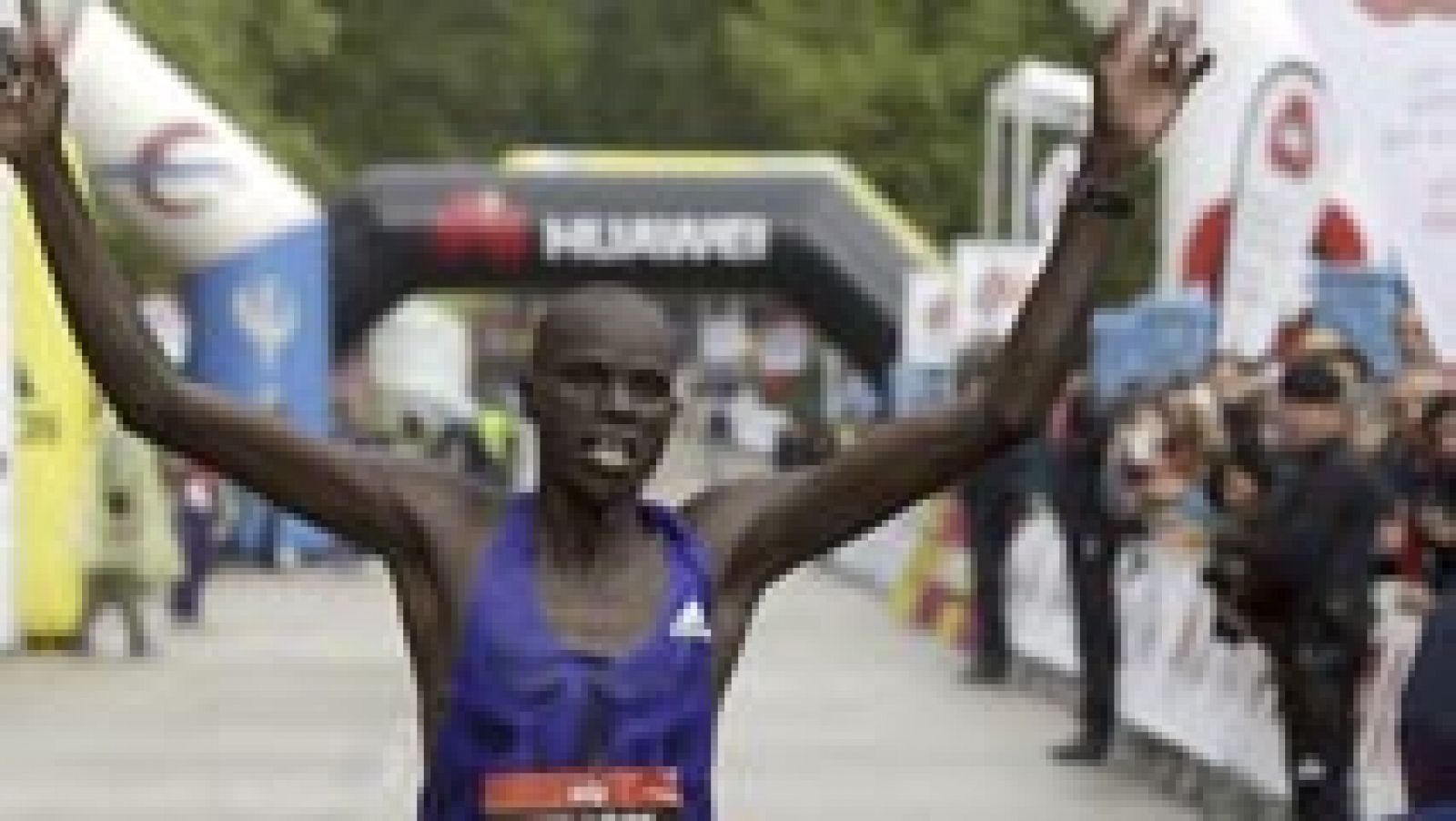 Telediario 1: Ezekiel Kiptoo repite victoria en el maratón de Madrid | RTVE Play