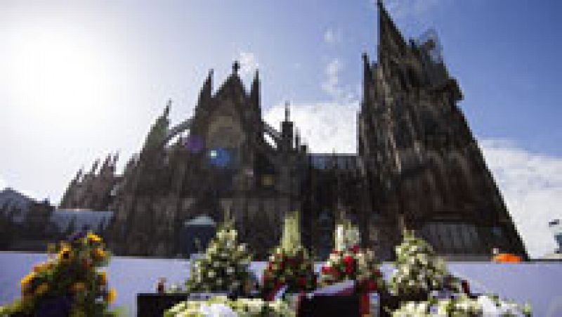 Los Reyes presiden el funeral por las víctimas de Germanwings en la sagrada familia de Barcelona