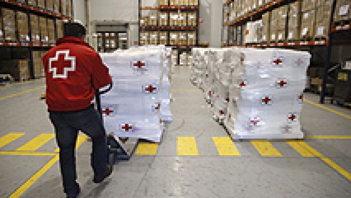 Telediario 1 - Ayuda humanitaria a Nepal