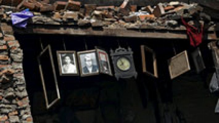 Telediario 1 - Una mirada sobre Nepal