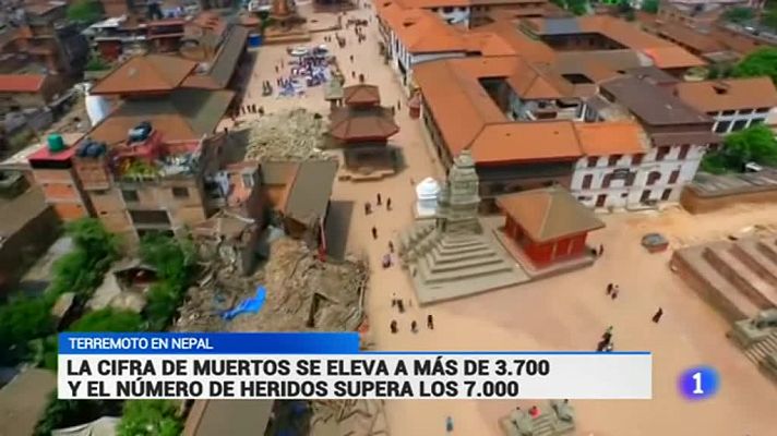 Telediario 1 - La destrucción del terremoto de Nepal, vista desde el aire