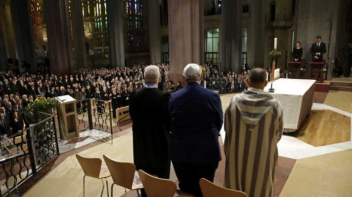 Especiales informativos - Funeral por las víctimas del accidente aéreo en los Alpes