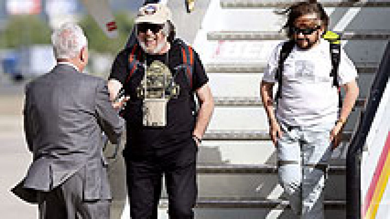 El Gobierno repatría a 83 españoles y busca a otros 78 desaparecidos tras el terremoto de Nepal | Ver