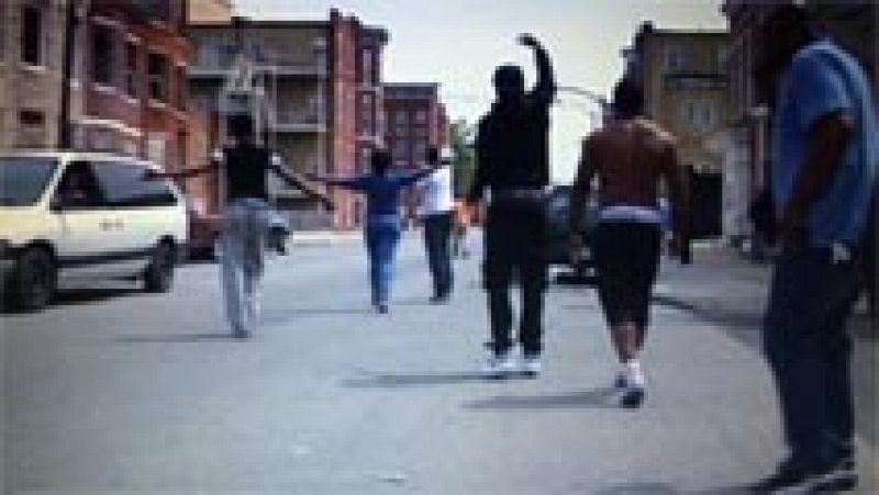 El día a día de Baltimore: un tiroteo en el barrio de Freddie Gray
