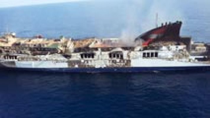 Telediario 1 - El armador del ferry incendiado quiere remolcarlo a Sagunto
