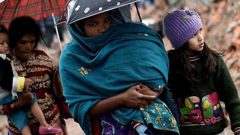 Informe semanal - Nepal tiembla: SOS sonrisas rotas - ver ahora 