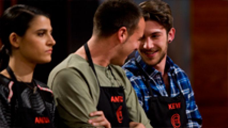 MasterChef 3 - Kevin y Fidel, ¡le echan un par de huevos!