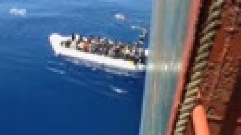 Rescatados 194 inmigrantes a bordo de dos lanchas en el canal de Sicilia