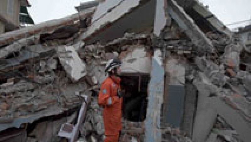 Siete españoles todavía no han sido localizados en Nepal tras el terrremoto