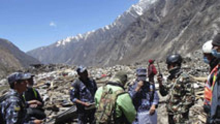 Seis españoles todavía no han sido localizados en Nepal