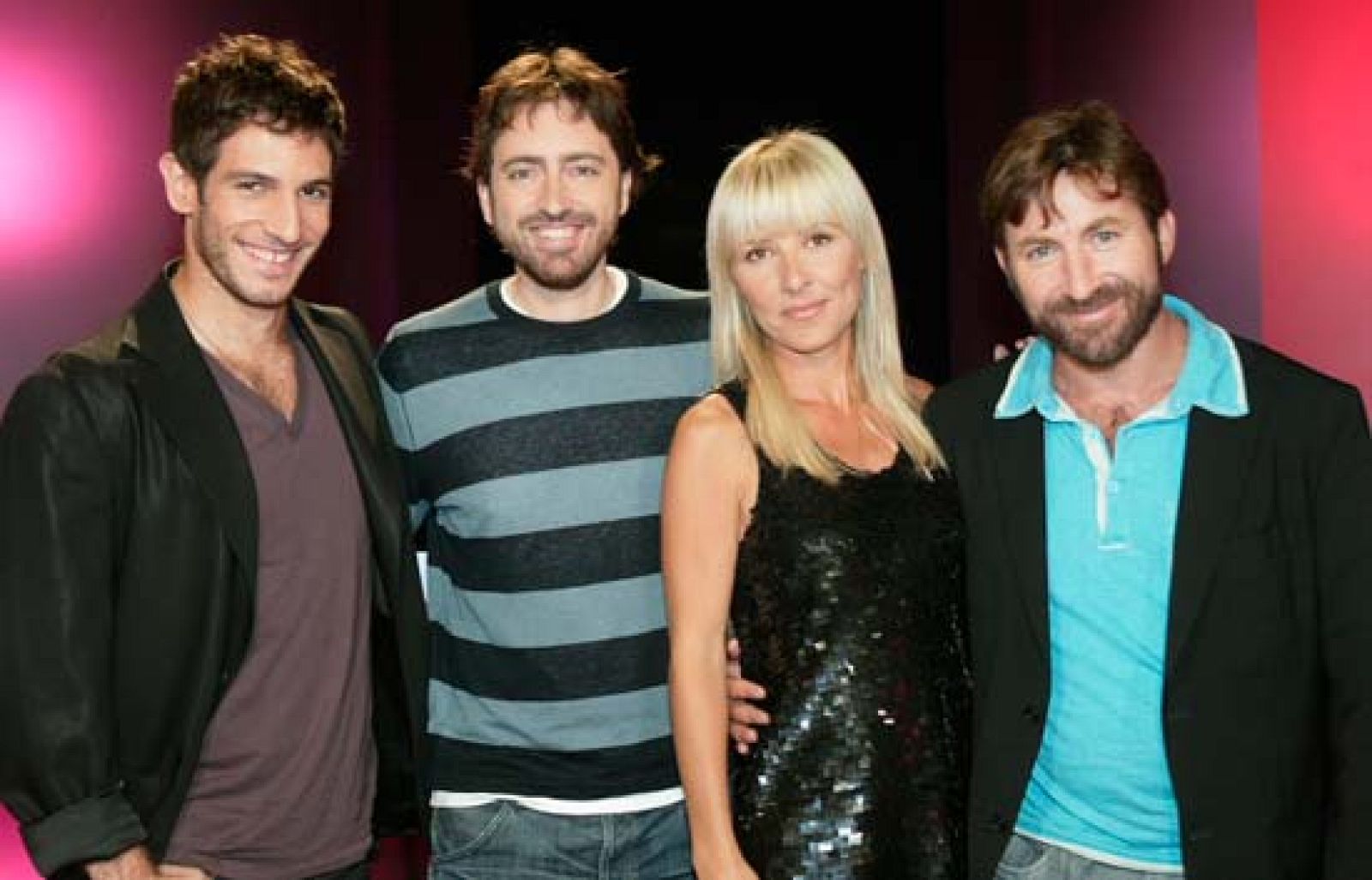 Versión Española. Coloquio "Azuloscurocasinegro"