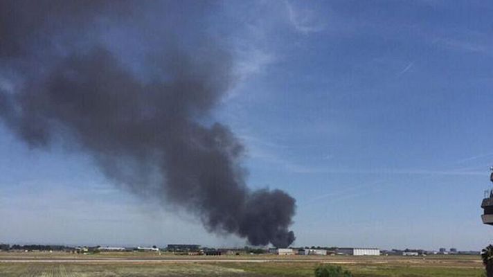 Informativo 24h - Un Airbús 400M militar se estrella cerca del aeropuerto Sevilla