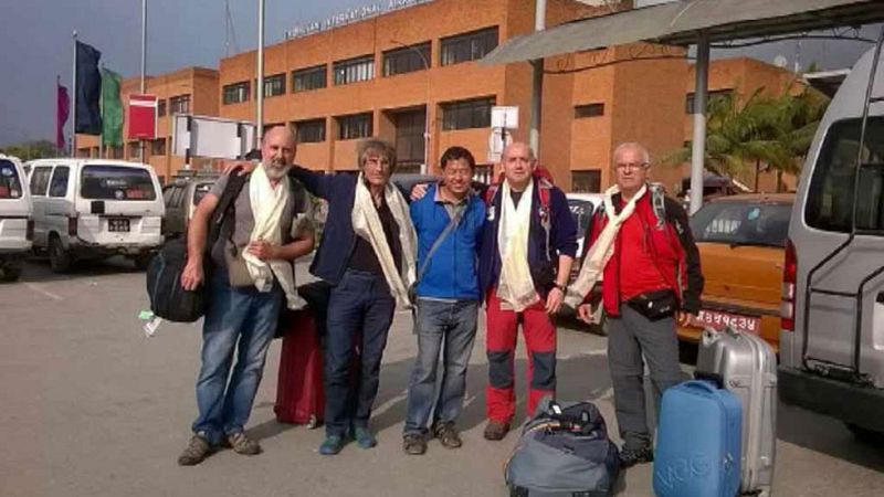 Siguen desaparecidos los seis españoles en el valle de Langtang