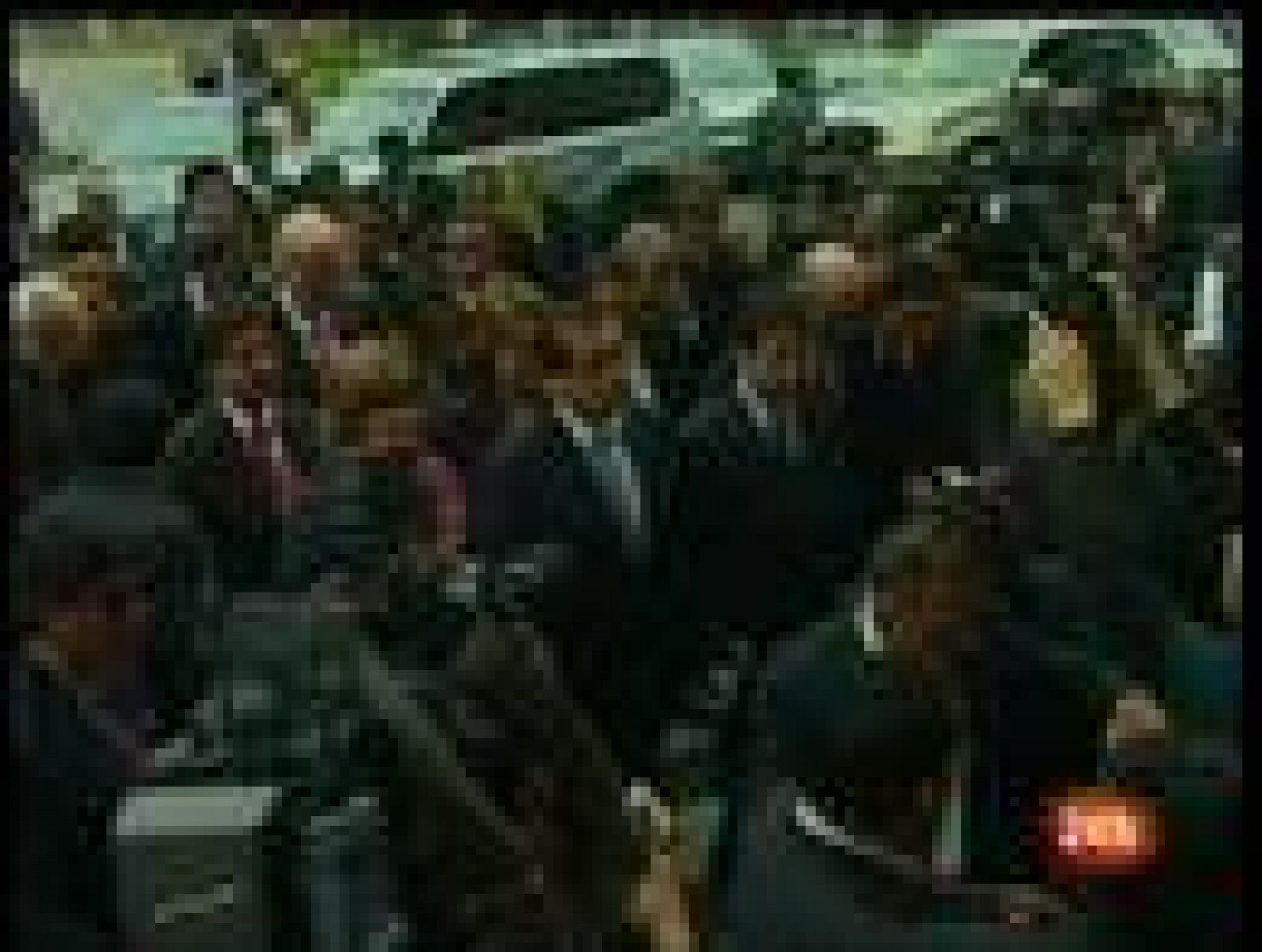 Las acusaciones de corrupción han llevado al Gobierno en pleno de Perú a presentar su dimisión. Alan García, presidente, la ha aceptado y se prevé que forme pronto un nuevo Ejecutivo.