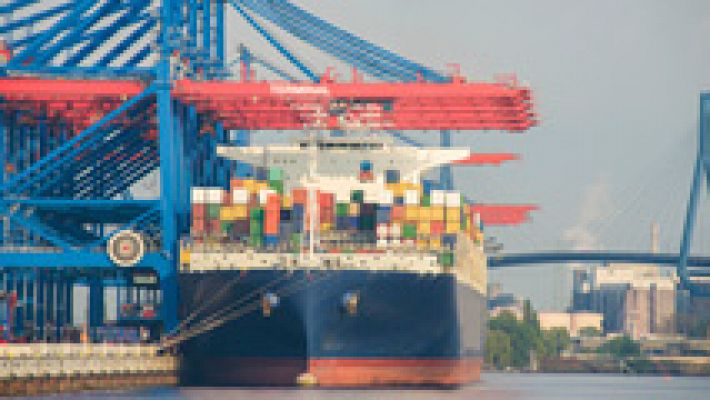 Telediario 1 - La economía de la zona euro creció un 0,4% en el primer trimestre del año, según avanza Eurostat