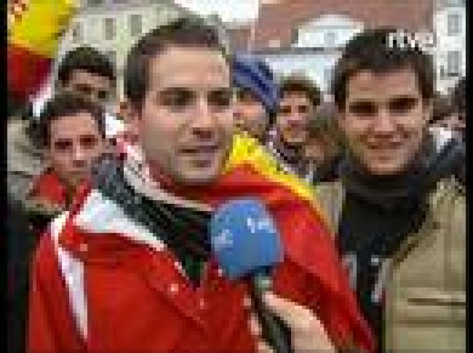 Los españoles que viven en Estonia estarán en las gradas para animar a la selección española de fútbol.