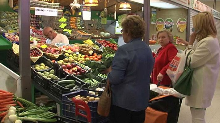 Telediario 1 - 2.000 mercados participan en la campaña 'Quiere tu mercado'