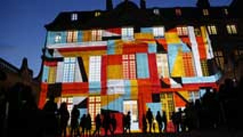 Miles de personas celebran la Noche Europea de los Museos
