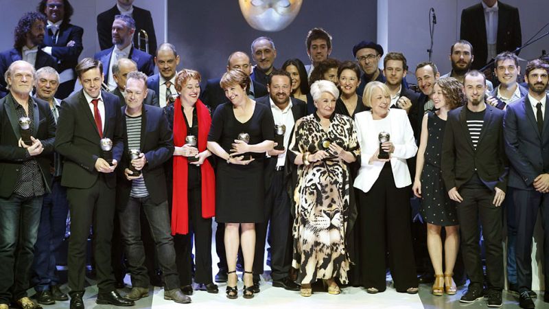 'Cuando deje de llover' recibe el premio Max 2015 al mejor espectáculo teatral del año