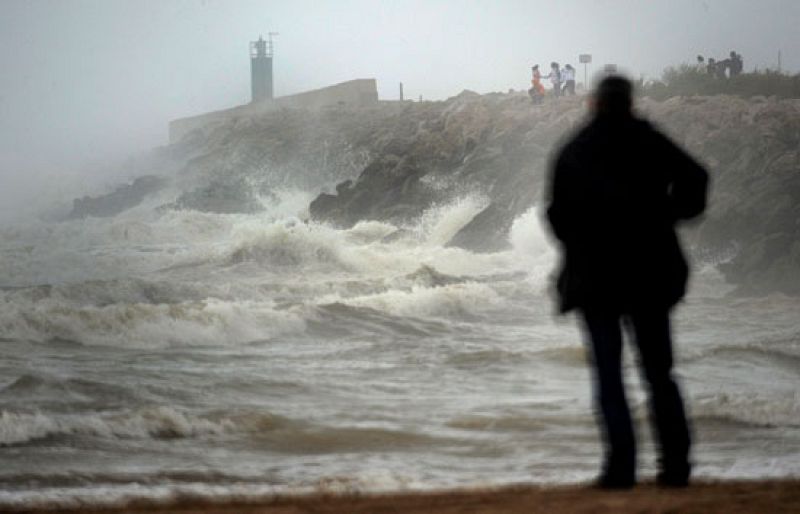 Este domingo se espera que siga lloviendo en toda la Península. 