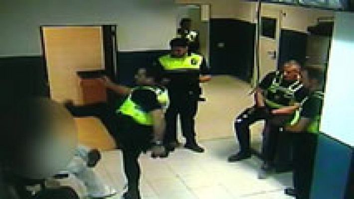 Juicio contra policías acusados de torturar a un detenido