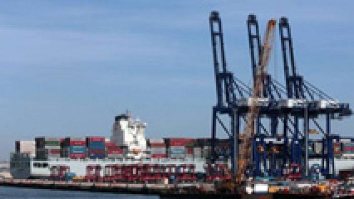 Telediario 1 - El déficit comercial se situó en 5.524 millones en el primer trimestre y bajó un 14,9% interanual