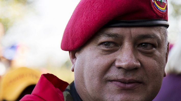 Telediario 1 - Maduro defiende a su nº 2