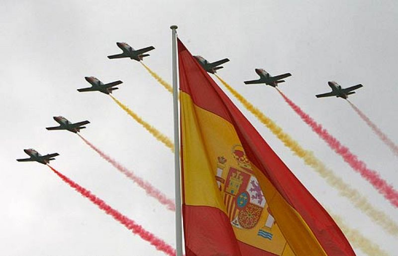  El Desfile de la Fiesta Nacional, deslucido por el mal tiempo