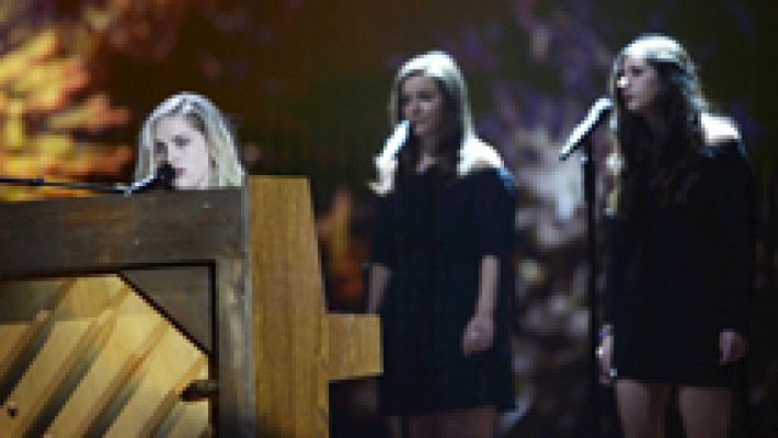 Eurovisión - Irlanda: Molly Sterling canta `Playing With Numbers'