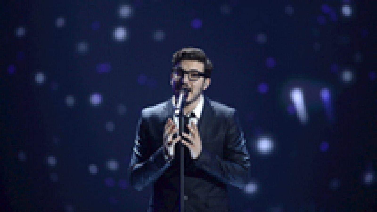 Eurovisión 2015 - Semifinal 2 - Chipre: Giannis Karagiannis canta 'One Thing I Should Have Done'