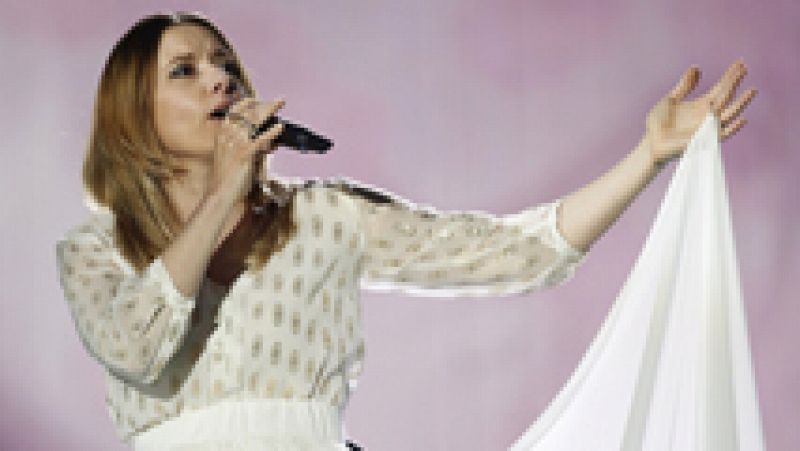 Eurovisión 2015 - Semifinal 2 - Polonia: Monika Kuszynska canta 'In The Name Of Love'