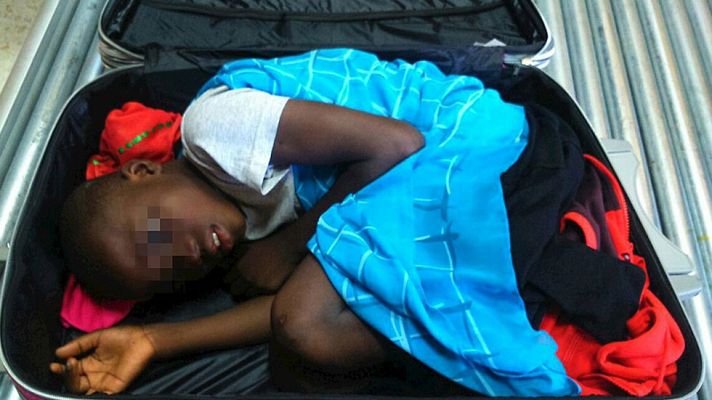 Telediario 1 - El caso de Adou resume el drama de la inmigración ilegal