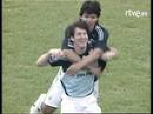  - Messi y Agüero marcan para Argentin