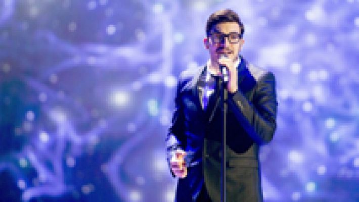 Chipre: Giannis Karagiannis canta 'One Thing I Should Have"
