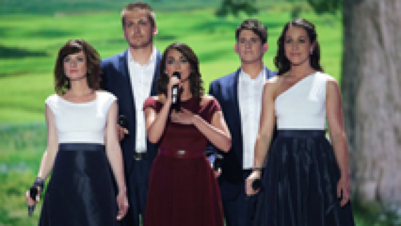 Eurovisión 2015 - Hungría: Boggie canta "Wars for nothing"