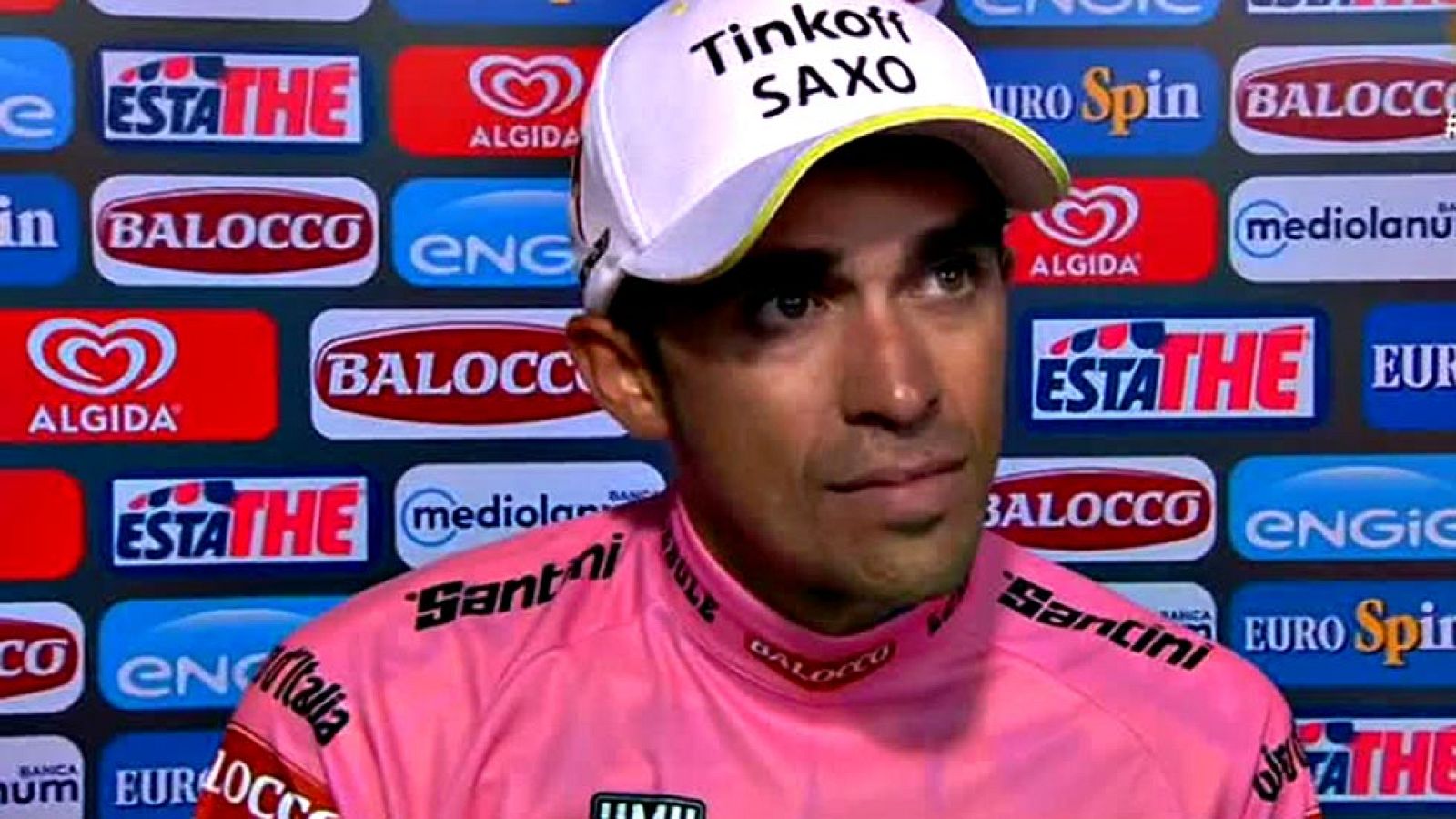 El líder del Giro de Italia 2015 reconoce que le hubiera gustado ganar para rendir homenaje a Marco Pantani ya que el italiano fue "su inspiración".