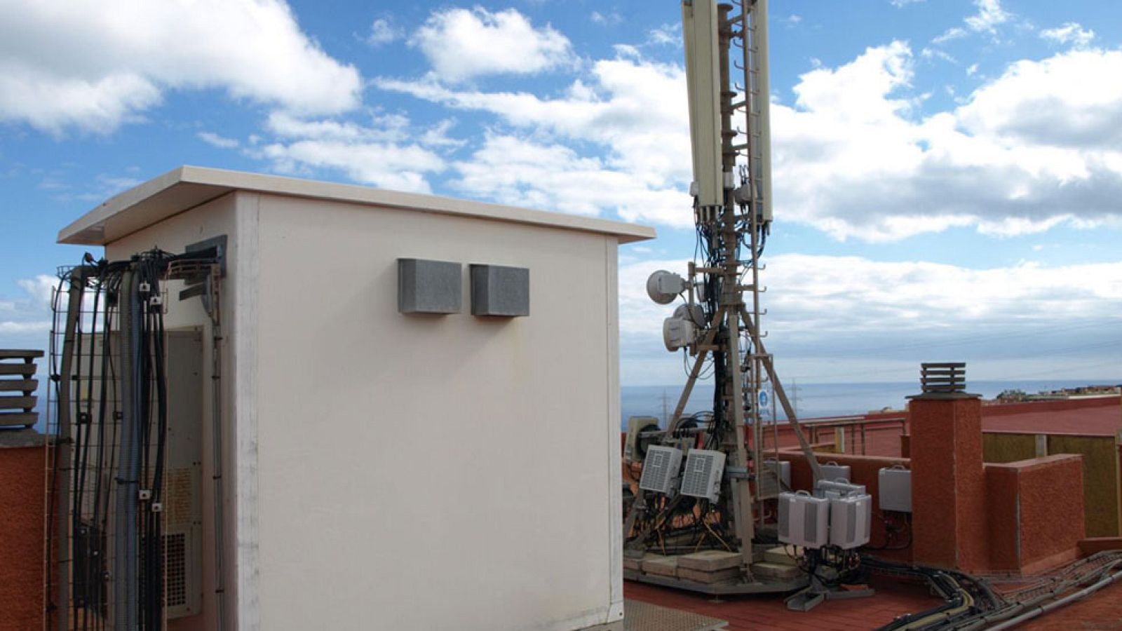 Informe Semanal: Antenas en la azotea