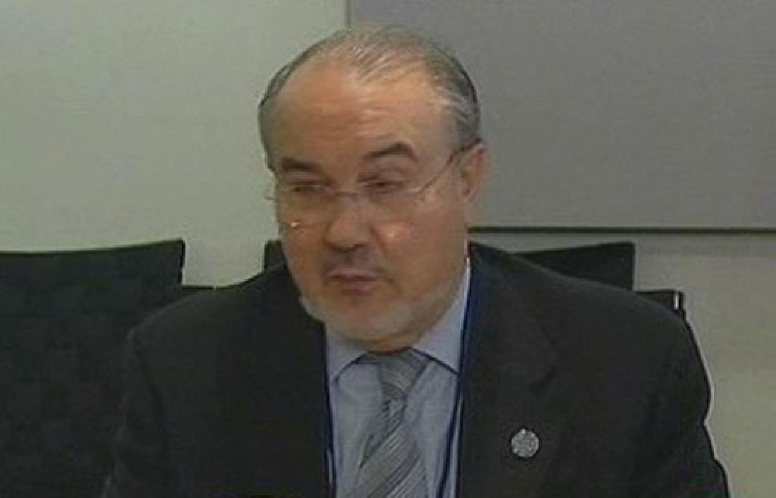 Solbes no descarta que entremos en recesión en 2009 | Ver