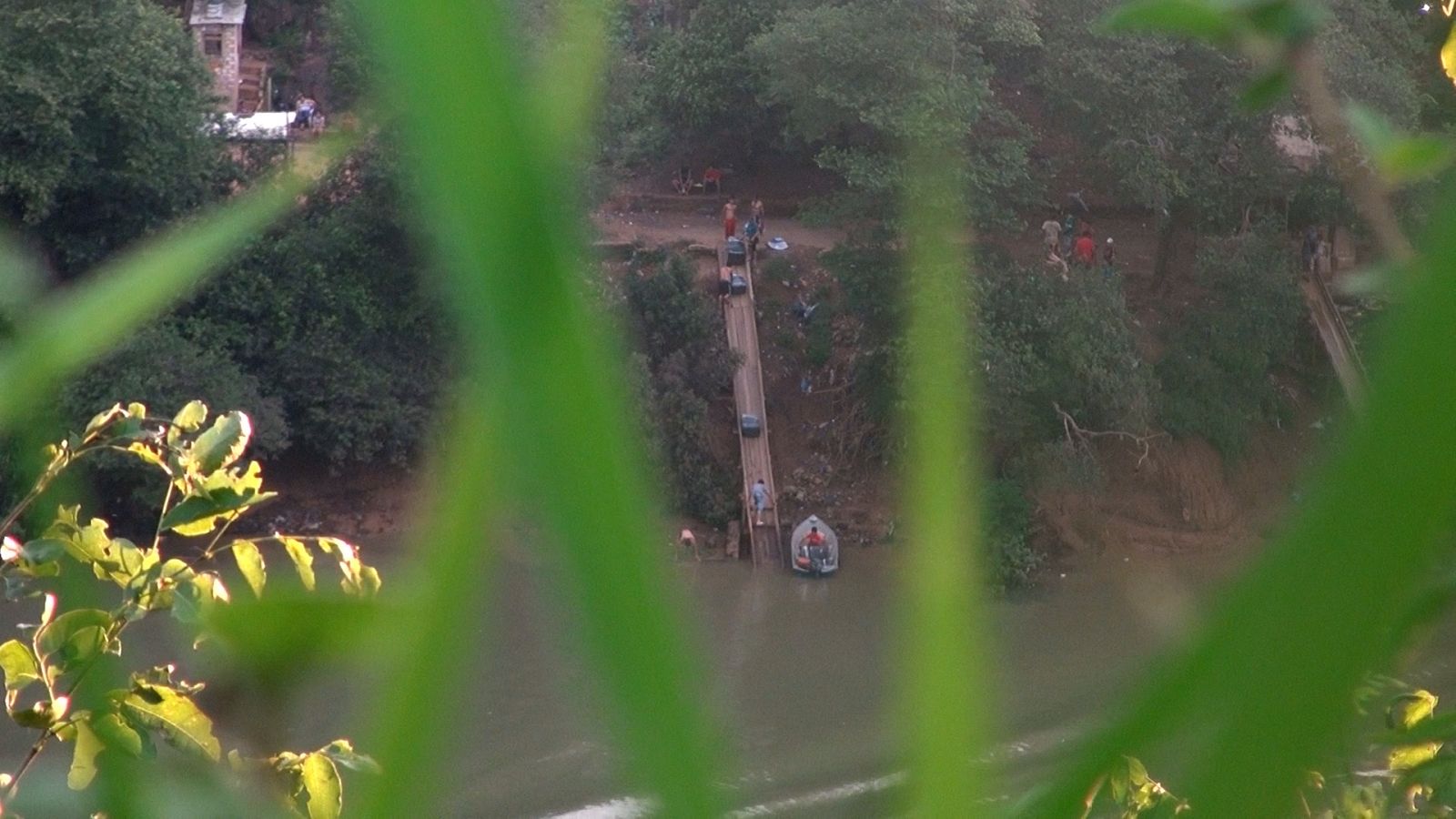 'Fronteras al límite' - Barrio de San Rafael