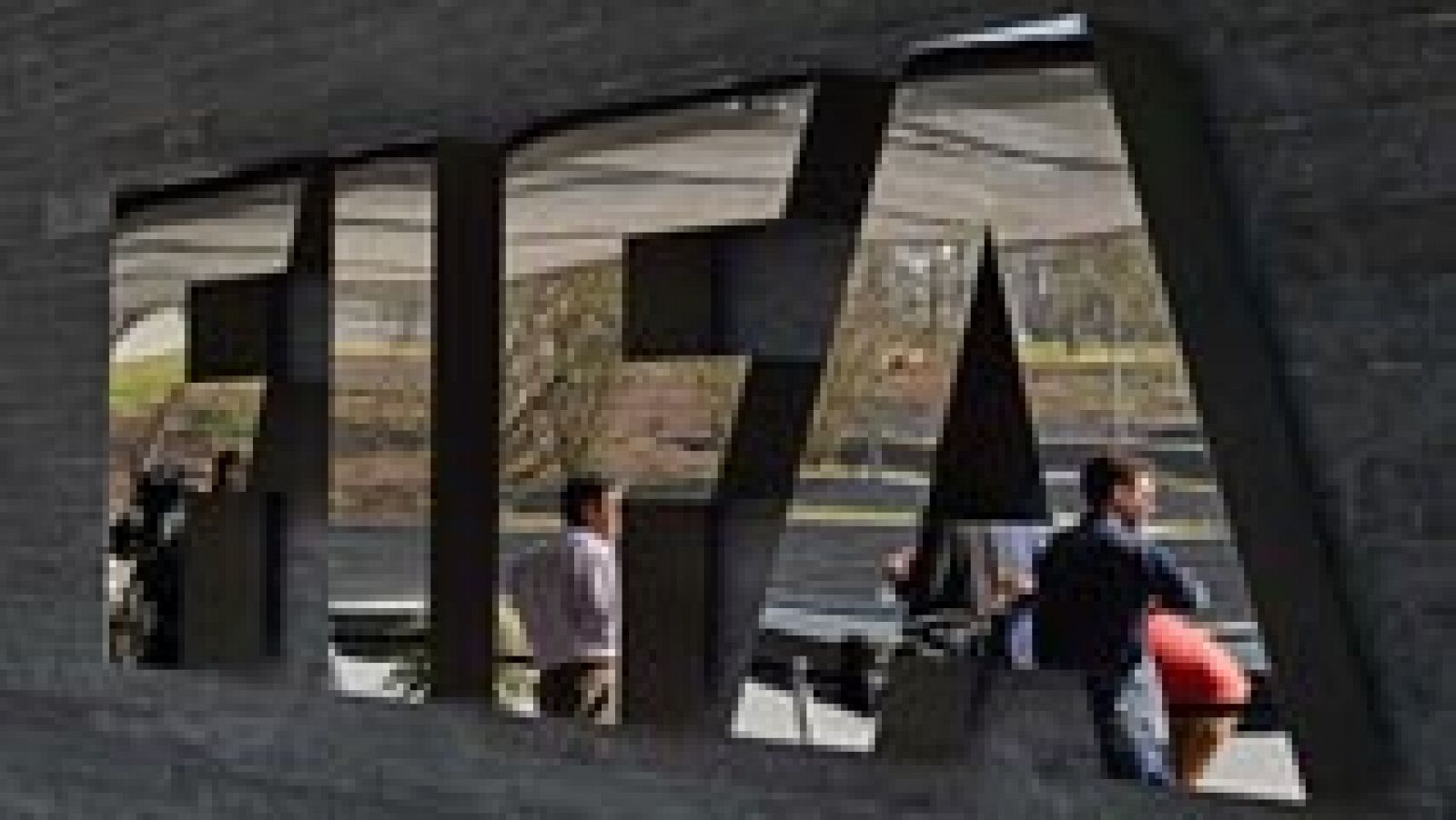 Telediario 1: Detenidos varios directivos de la FIFA por presunta corrupción | RTVE Play