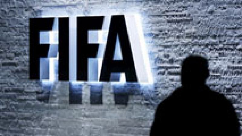 La FIFA, la asociación privada que gobierna 209 federaciones de fútbol