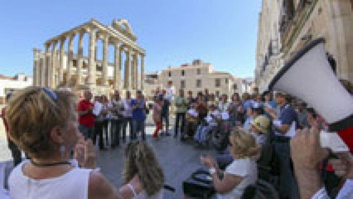 Telediario 1 - Ensayan con humanos un medicamento contra la esclerosis múltiple