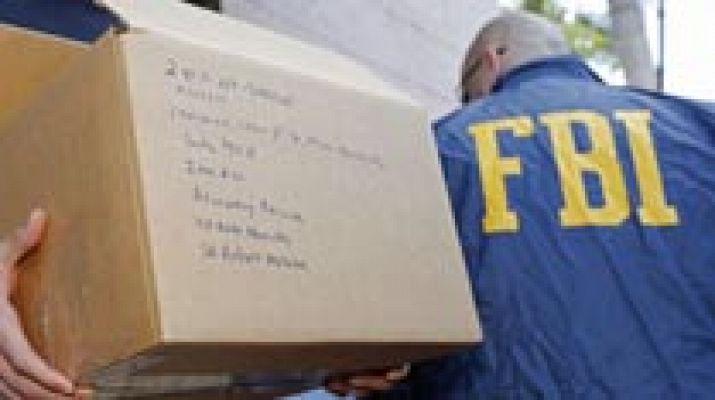 Telediario 1 - EEUU saca tarjeta roja a la FIFA por corrupción