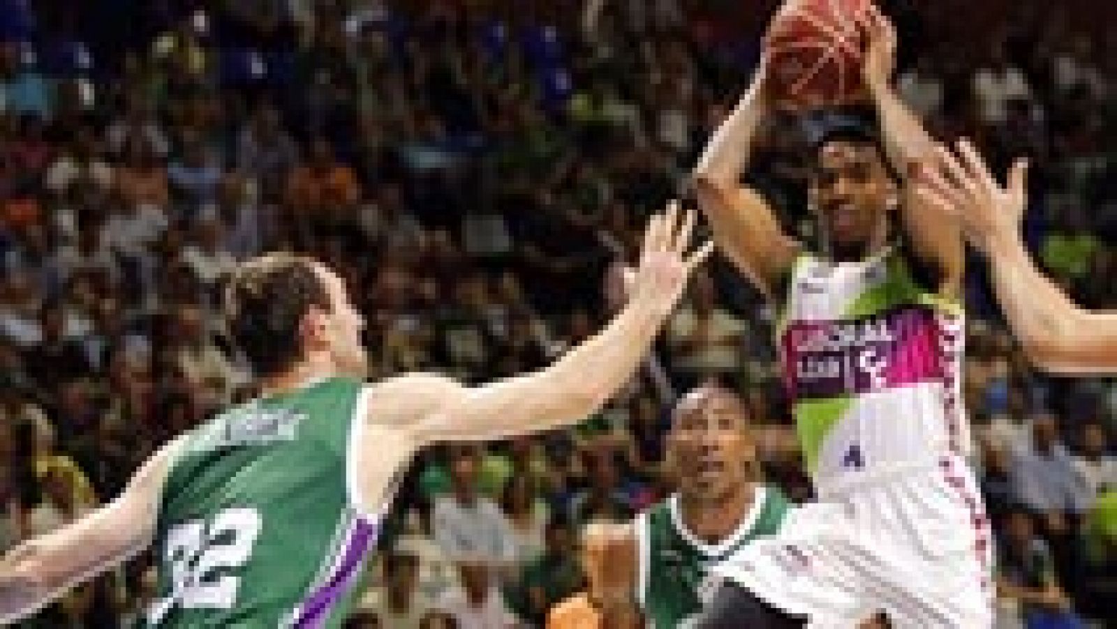 Baloncesto en RTVE: Unicaja 69 - Laboral Kutxa 55 | RTVE Play