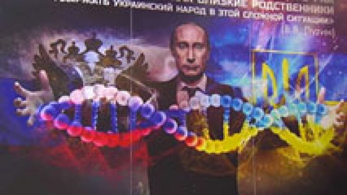 Telediario 1 - Así es La Red, la organización juvenil de apoyo a Putin