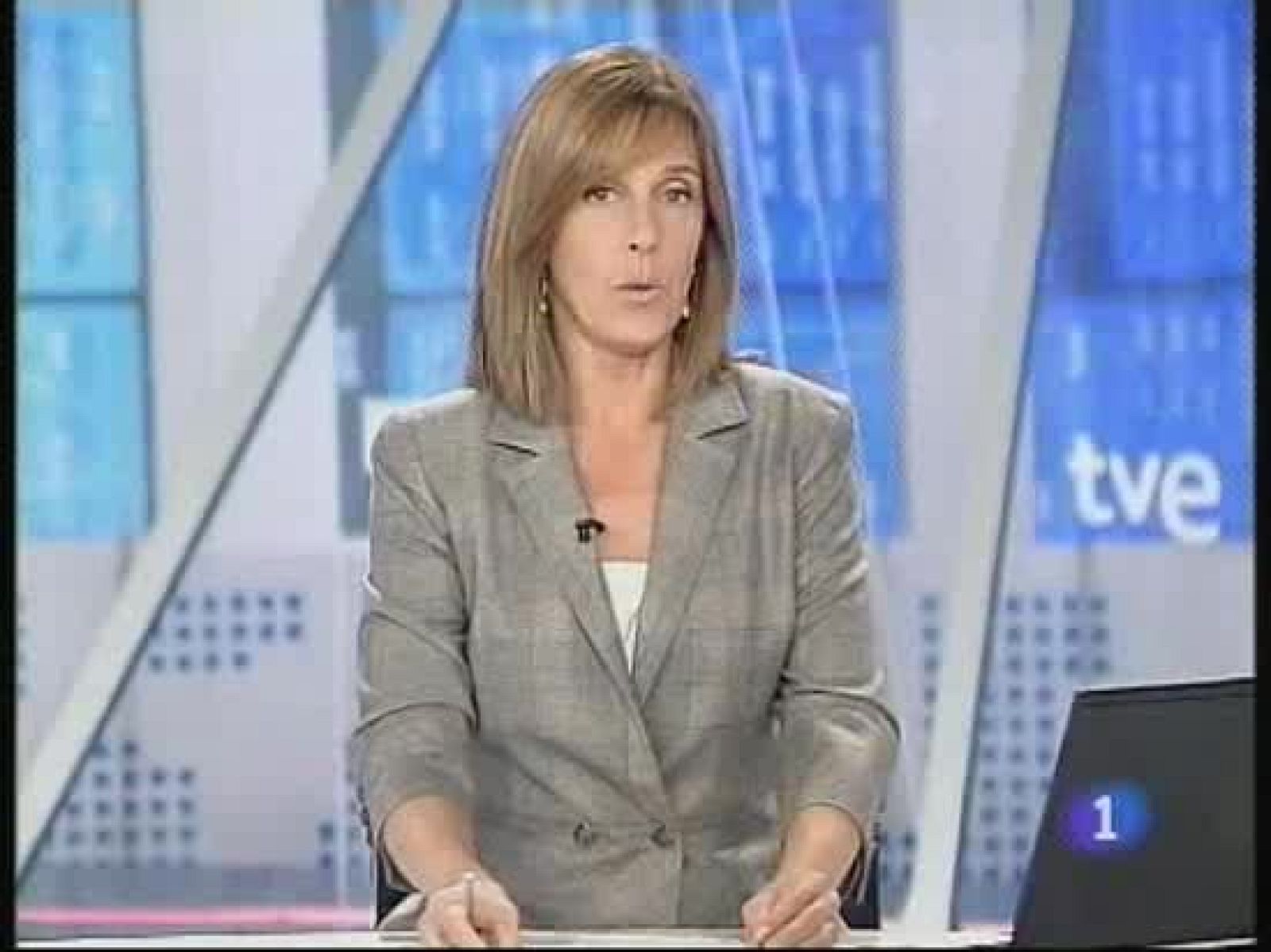 Entre las medidas aprobadas en París ayer, cada país puede elegir las que más le convengan. Hoy el Reino Unido ha optado por nacionalizar parte de tres de sus grandes bancos. El Estado pondrá 46.000 millones de euros. 