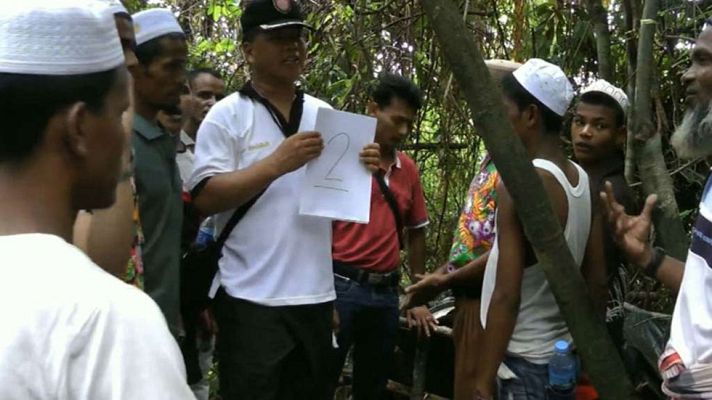 Telediario 1 - Los traficantes de personas actúan con total impunidad